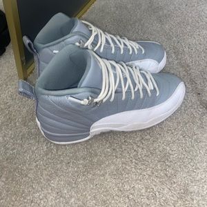 Jordan 12 “stealth”